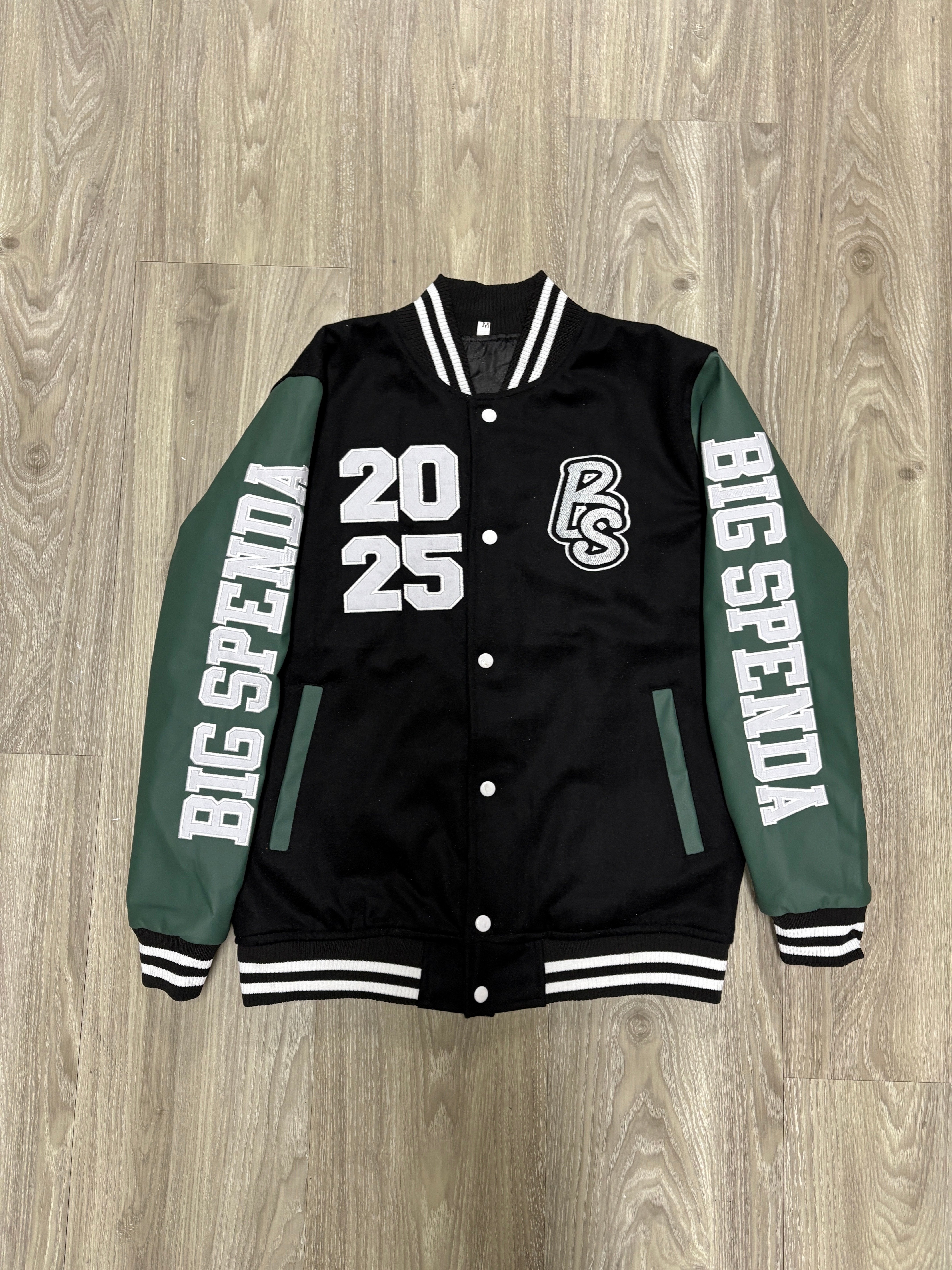 ほぼ新品 BIG B VARSITY JACKET BLACK スカジャン S BS 2025 VARSITY JACKET BLACK/GREEN – Big Spenda